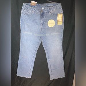 Women Sonoma Jeans 14 Short
~Size 14 Short ~Straight Leg
~Brand New
~mid-rise